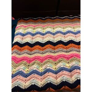 Rainbow zig zag crochet multi-color 68"x48" blanket
